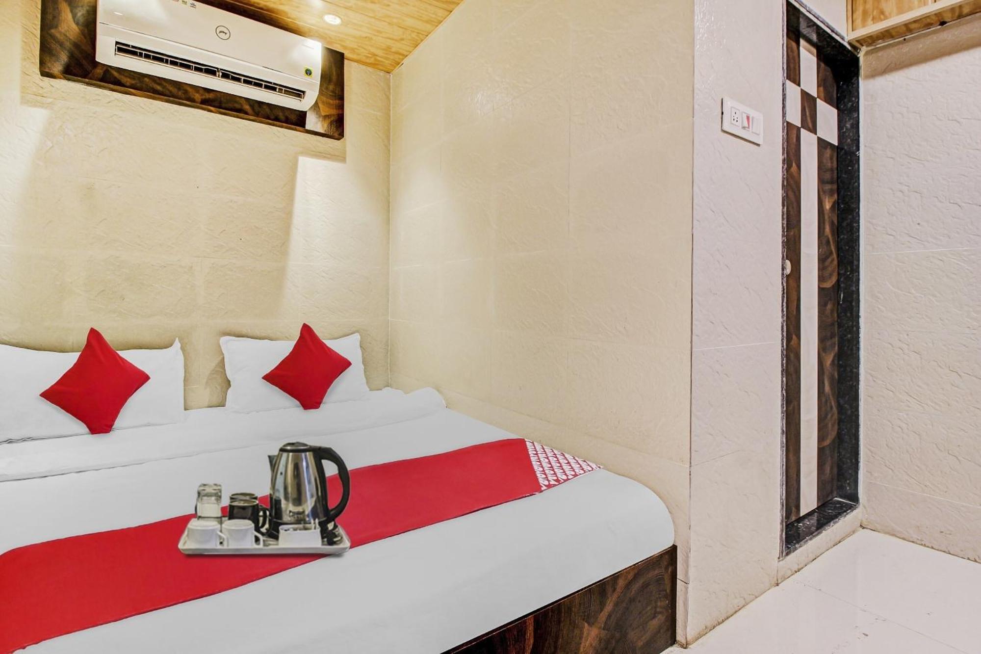 Hotel Ambedkar Kalyan Bagian luar foto