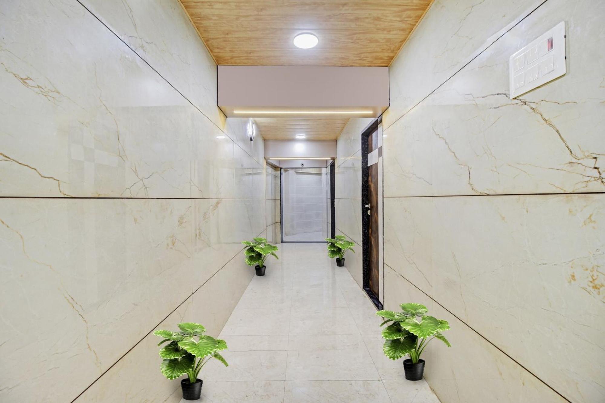 Hotel Ambedkar Kalyan Bagian luar foto